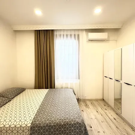 Of Near To So Many Historic Place *